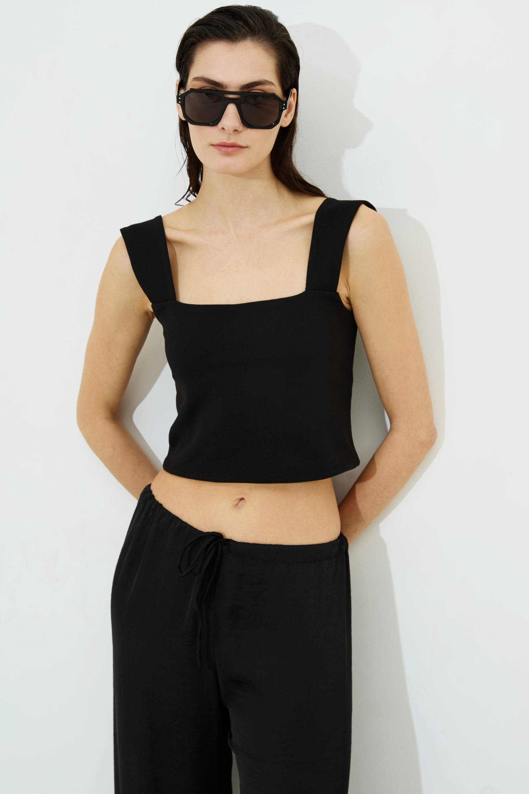 2025-01-10-day1dolce3749-scaled Philippa Crop Top - Image 1