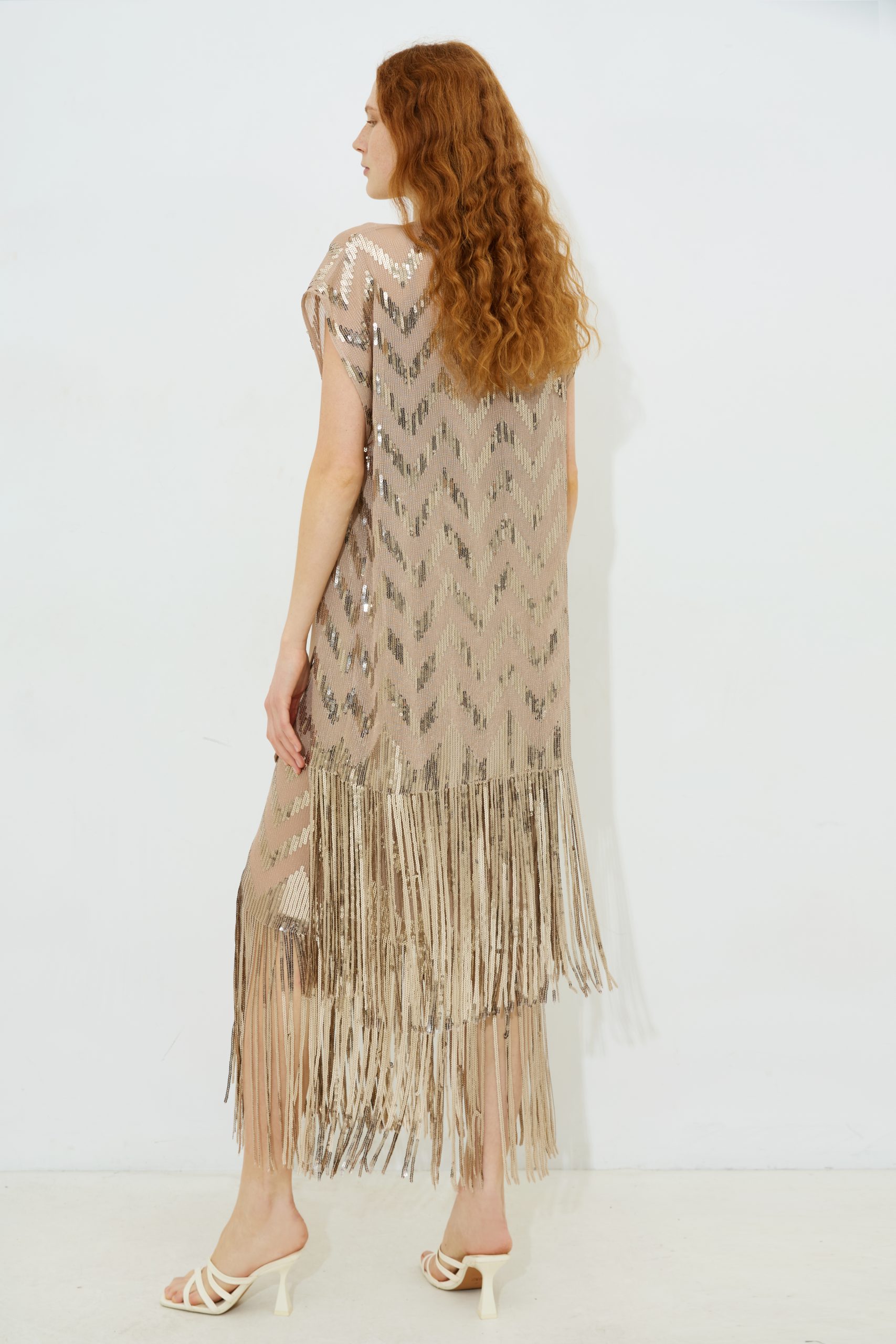 2025-01-10-day1dolce4696-scaled Orchid Sequin Fringe Kimono - Image 1