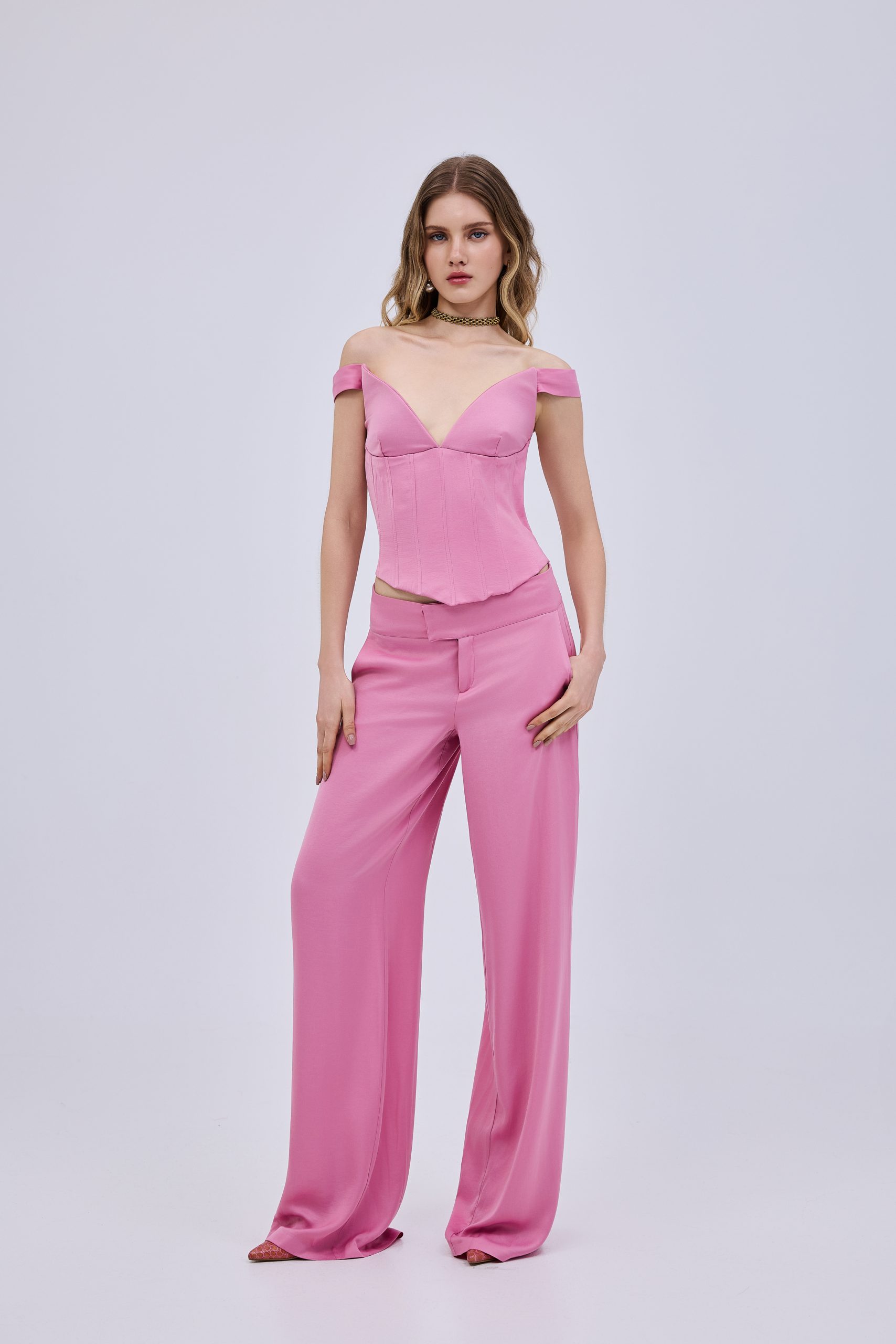 Y8A0550-scaled Satin Pink Pants - Image 1