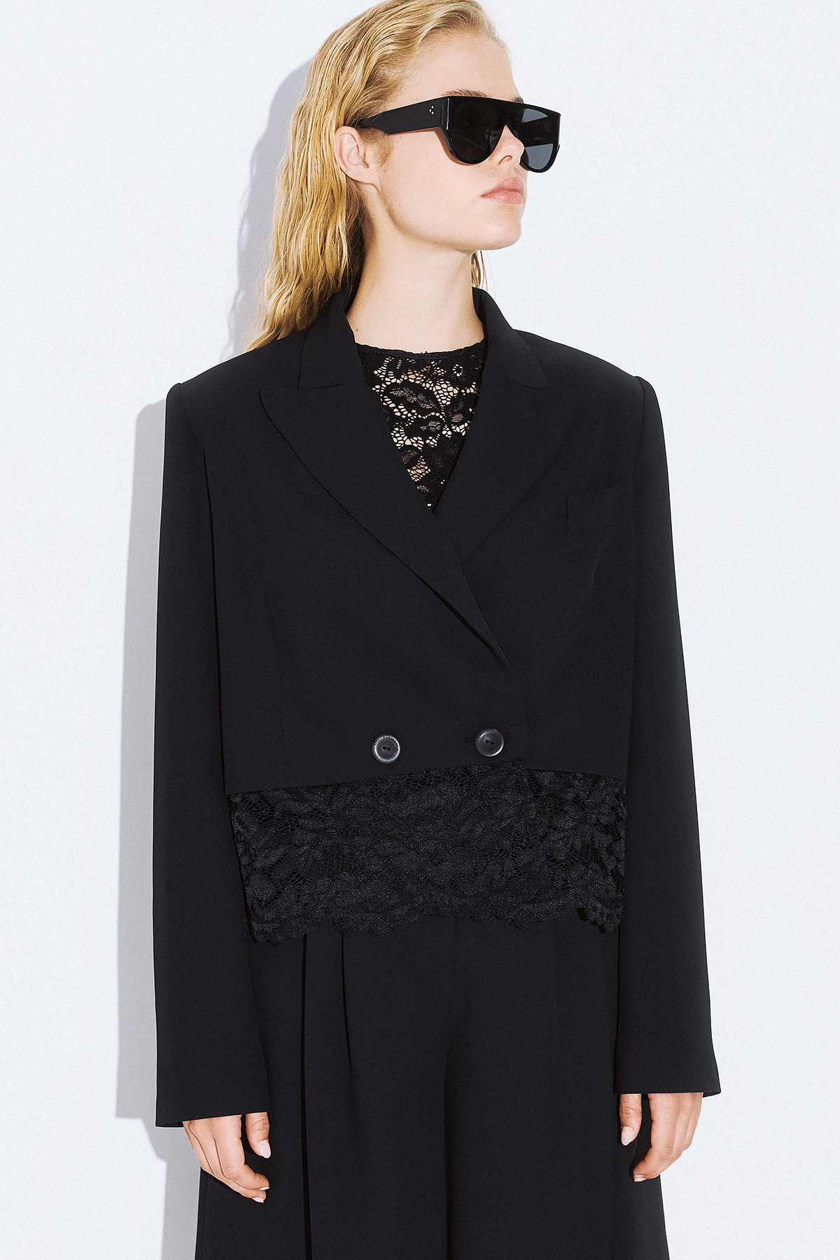 2026_07_22-Dolce-Domenica1882 Marisha Crop Blazer - Image 1
