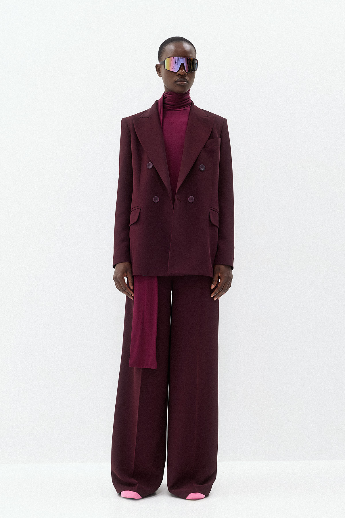 2026_07_23-Dolce-Domenica3434 Marisa Crepe Trousers Burgundy - Image 1